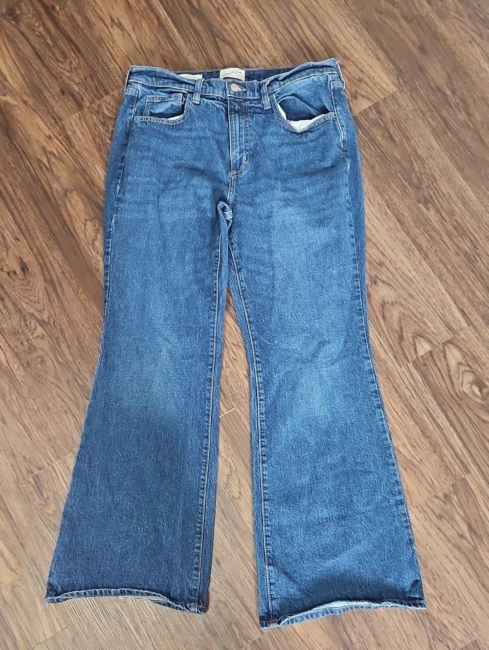 Universal Thread High Rise Flare Jeans 12 Short Medium Wash